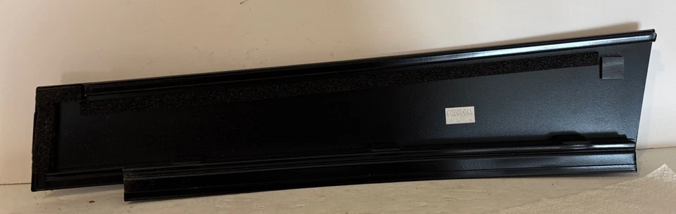 Genuine GM -- Chevrolet Cruze 2012-16 -- Rear Door Applique -- #95492676 -- OEM - Image 4 of 4