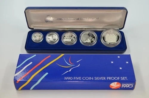 New Zealand 1990 Five Coin Silver Proof Set. Very scarce & going cheap