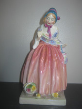 RARE ROYAL DOULTON MISS FORTUNE * HN1897 **DATED 1942 **
