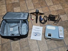 Fangor digital Multimedia PROJECTOR Bundle Model F-206A with remote and backdrop