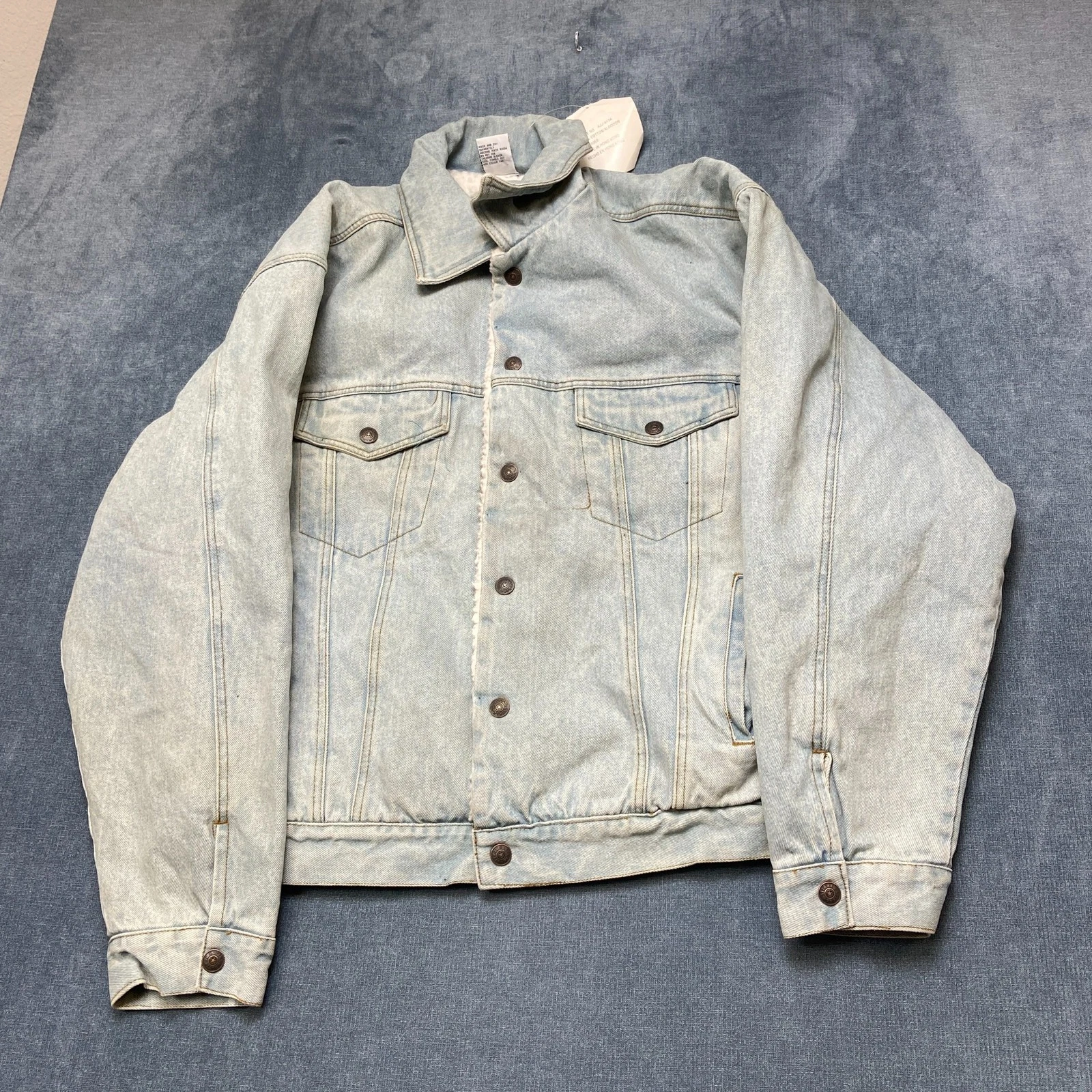 VTG Attrak Trucker Denim Jacket Men XL Blue Light Wash Button Front Sherpa Lined
Opens in a new wind