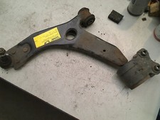 Triangle de suspension Volvo S40