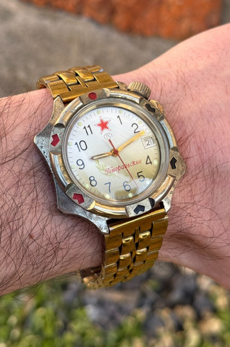 Vintage russian VOSTOK 2414 Generalskie 17 Jewel Military Mechanical Watch