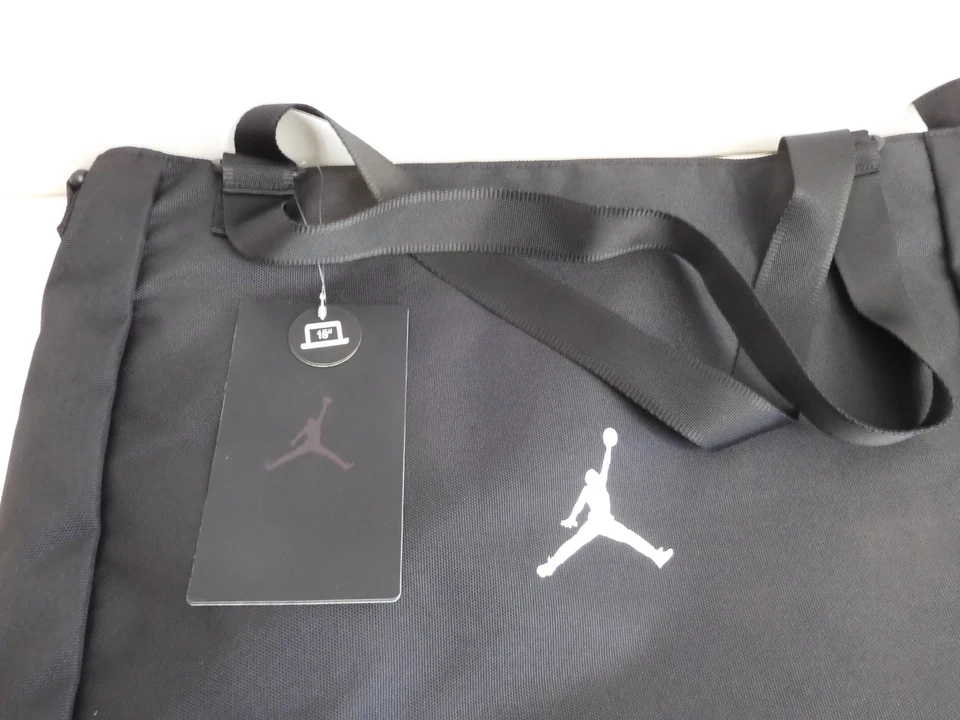 Bolso de Mano Nike Air Jordan Jumpman Climatizado Negro-Blanco [9A0559-023] Foto 4 de 4