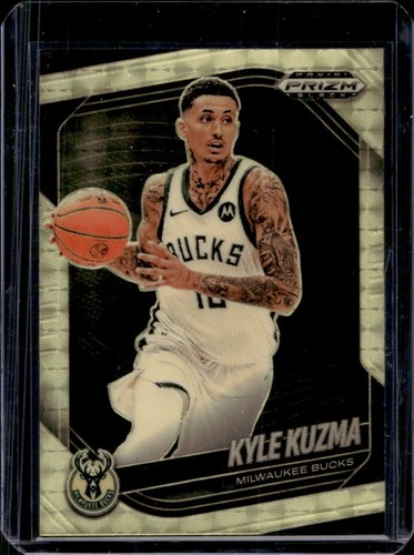 2024-25 Panini Prizm Black Kyle Kuzma Gold Vinyl FOTL Prizm #/5 Bucks