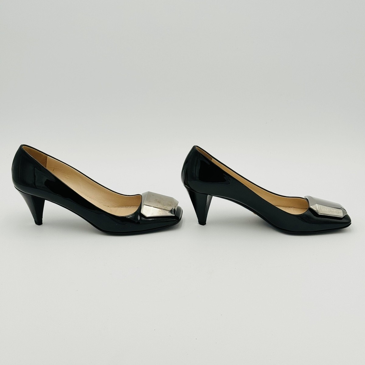 靴 Prada Leather Strap Heels Prada women's brown two-toned patent leather ankle strap