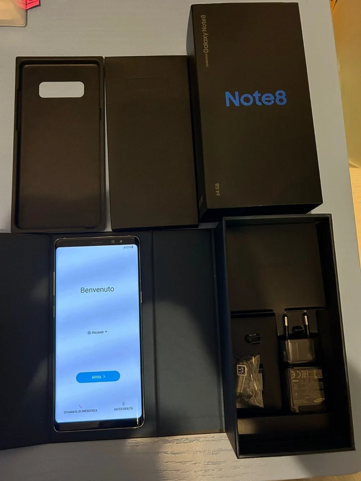 Samsung Galaxy Note8 GOLD NUOVO - 64GB - (Sbloccato) - Immagine 2 di 4