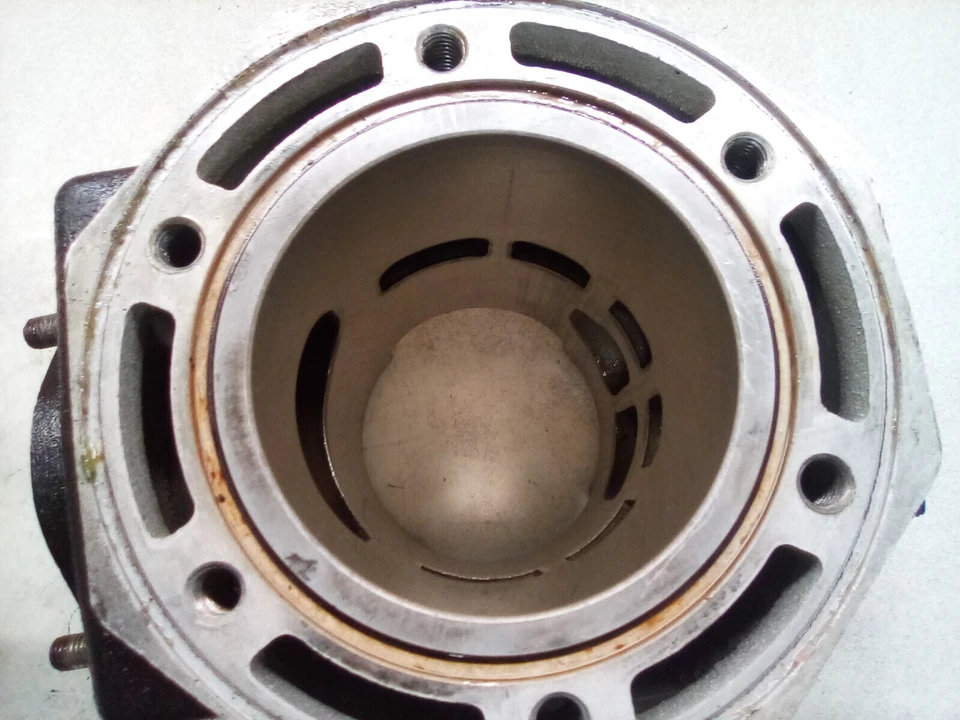 1993 Arctic Cat EXT 550 EFI cilindro de motor jarro e pistão 93 94 - Imagem 4 de 4