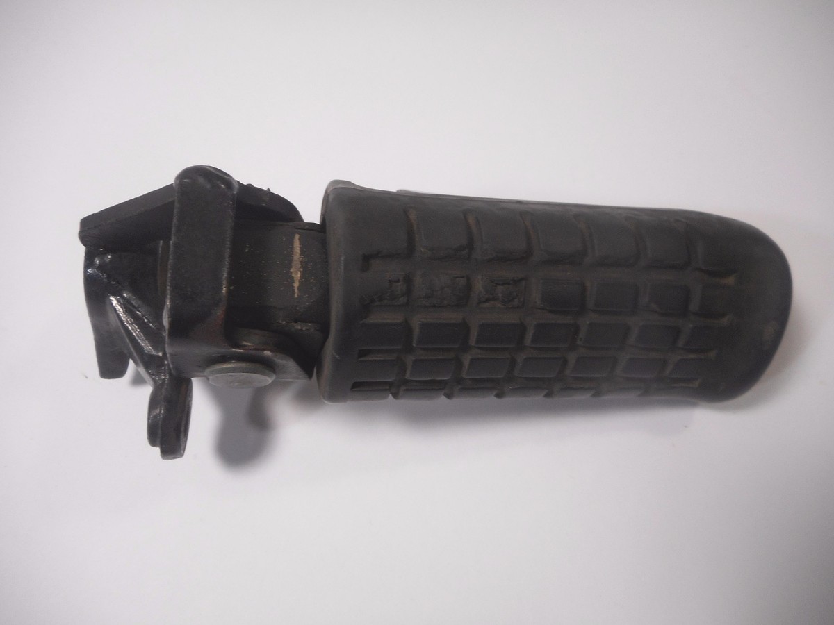 HONDA VF700S SABRE LEFT DRIVER FOOT PEG 50642-MB0-000 VF 700S