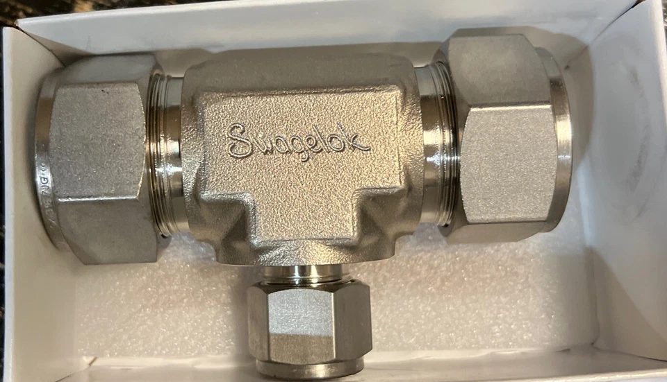 New Swagelok SS-1610-3-16-8  , 1" x 1" x 1/2"  Tee - Image 2 of 2