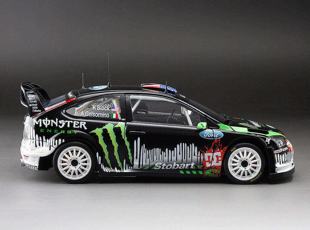 再値下げ!Ford Focus RS WRC ミニカー 1:18 Ken Block Ford Focus RS Rally -- 2010 Rally Day Show