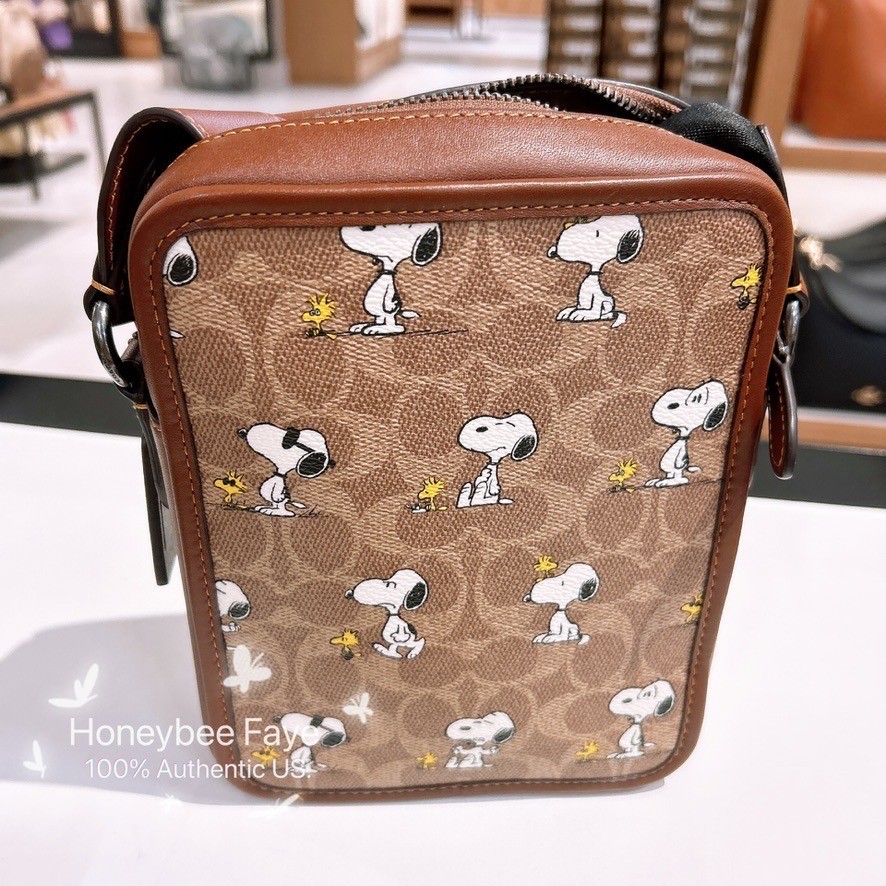 バッグ ショルダーバッグ COACH X PEANUTS SULLIVAN Coach Coach X Peanuts Sullivan Crossbody Bag In Signature Canvas