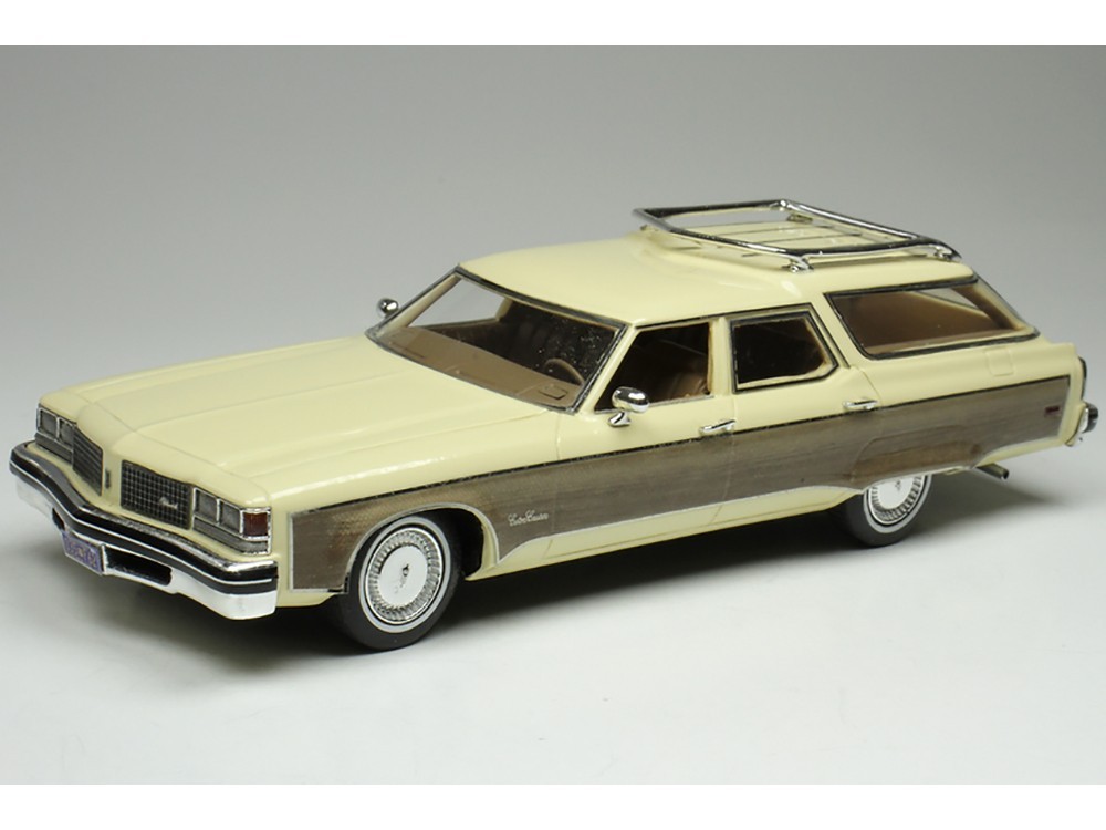 1976 OLDSMOBILE CUSTOM CRUISER CREAM GOLD 1/43 BY GOLDVARG COLLECTION GC-078 A