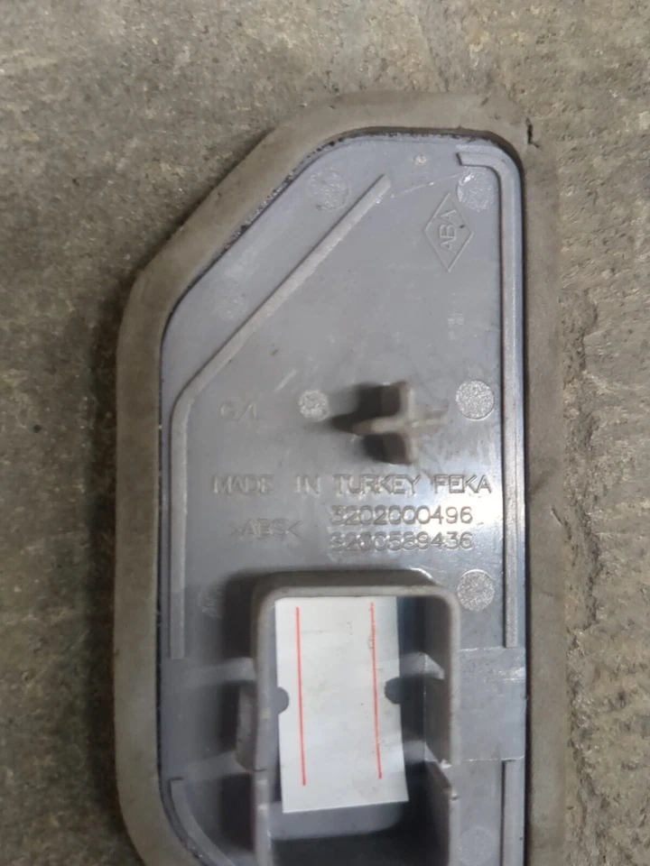 Mercedes Citan / Renault Kangoo Mk2 Van Left Rear Door Reflector 8200589436 ♻️ - Image 3 of 3