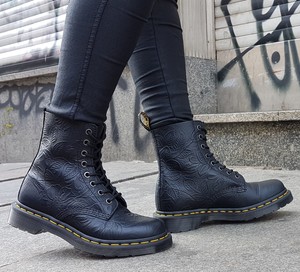 1460 pascal floral emboss