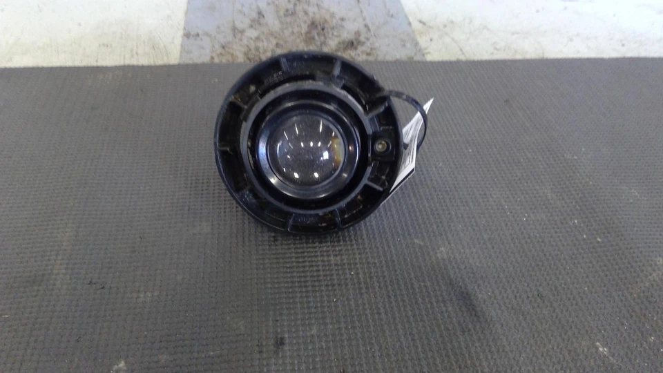 Luz de conducción usada se adapta a: Chevrolet Cobalt 2010 antiniebla grado A Foto 2 de 4