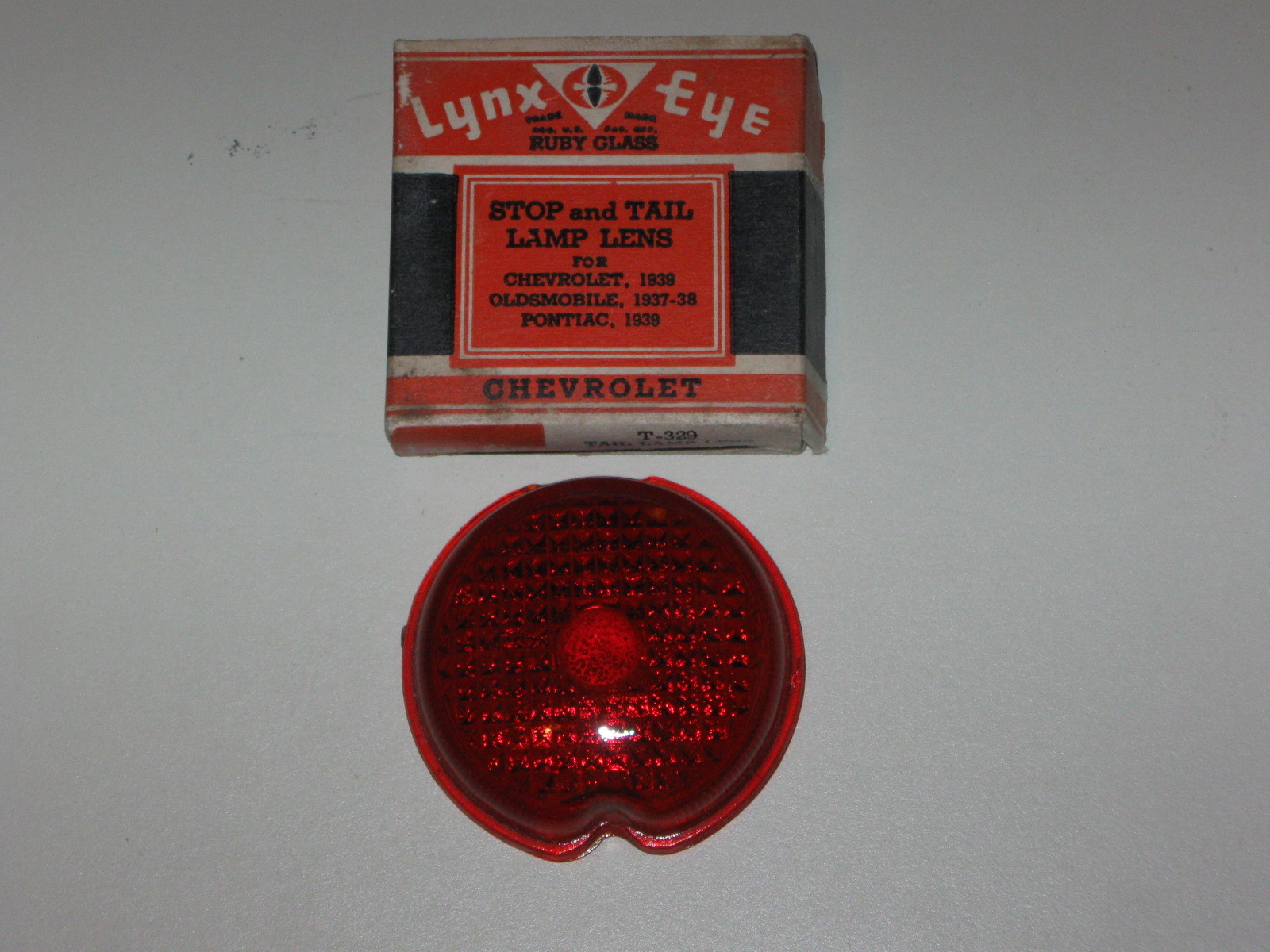 1937 1938 OLDSMOBILE 1939 CHEVROLET PONTIAC GLASS STOP TAIL LIGHT LENS NOS-R