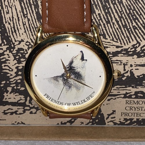 Men’s Friends of Wildlife Gray Wolf Quartz Round Watch Never Used Original Box - Picture 4 of 10
