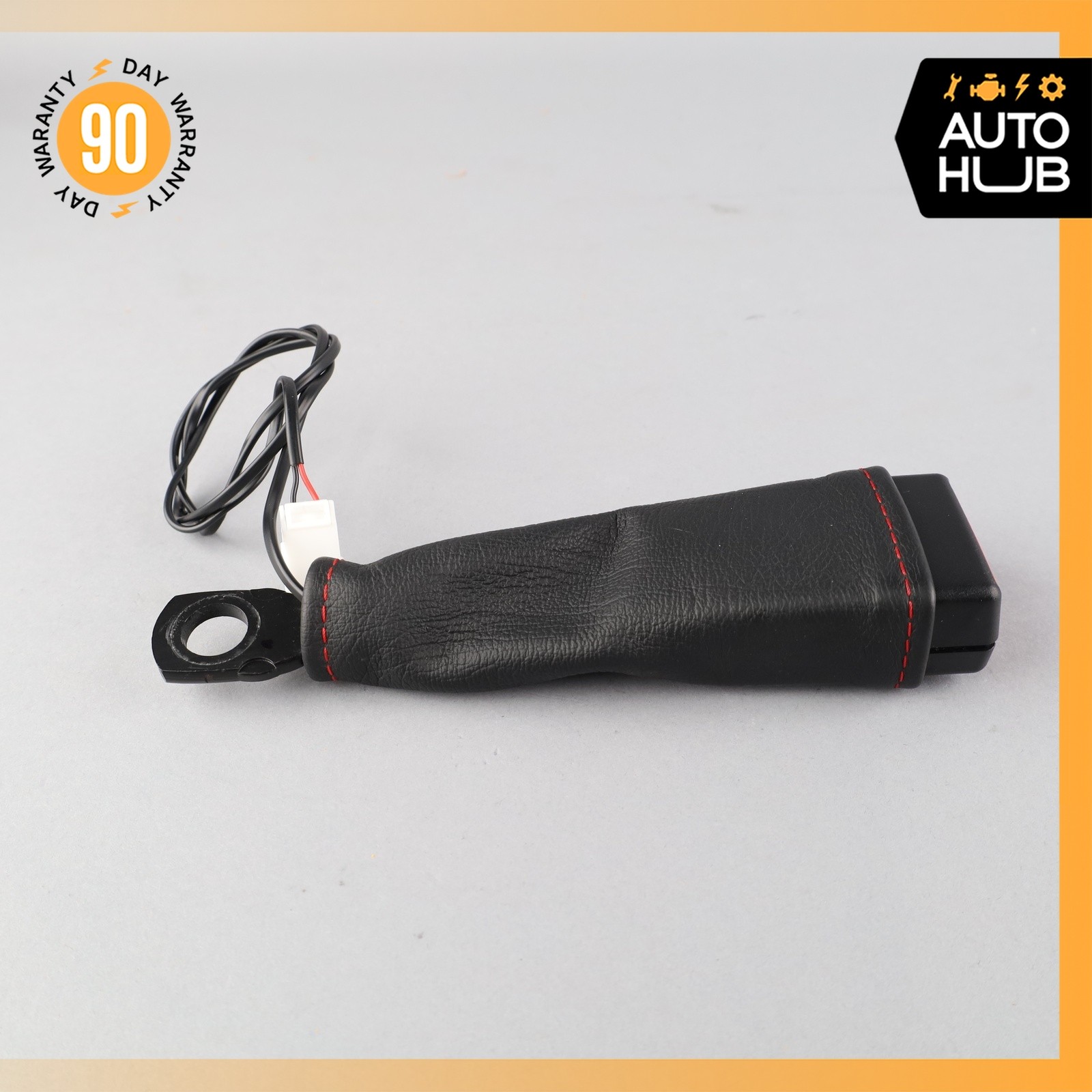 08-19 Maserati GranTurismo M145 Front Left or Right Seat Belt Buckle Black OEM