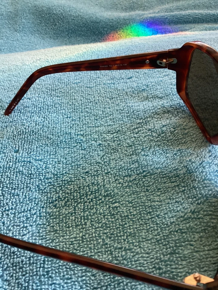 Gafas de sol Tommy Hilfiger marrón tortuga para mujer TH8089 Foto 3 de 4