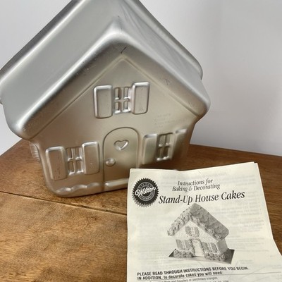 NOS VTG Wilton House Cottage Stand Up Cake Pan Mold Aluminum Baking 1982