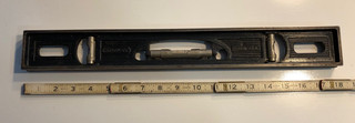 vintage Stanley USA 36G 18" cast iron level grooved base/square ends/black japan