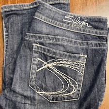 Silver Jeans Co Suki Bermuda Women s W28 Mid Rise Stretch Denim Shorts EUC
