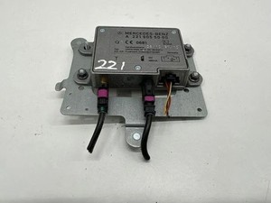 MERCEDES-BENZ S W221 Antennenverstärker  A2219055000 3.50 22201359
