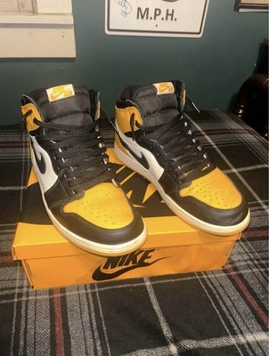 Nike Air Jordan 1 Mid Yellow/Black/White Colorblock High Top Basketball Sneaker
