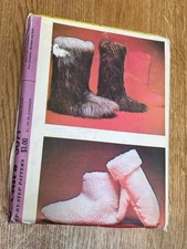 McCall’s 3071 Slippers & Mittens Sewing Pattern Fur Fabric 1970s One Size VNG