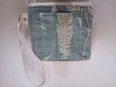 New Clutch Wristlet Wallet Fern Leaf Mint Green Coin Purse Zippy Pouch Nature