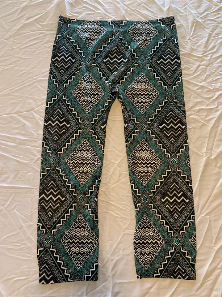 Leggings capri No Boundaries para mujer 2X Foto 3 de 4