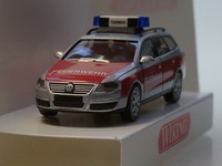 "Wiking Vw Passat Variant \"Feuerwehr\", Rot-Silber - 0601 13 33 - 1:87"