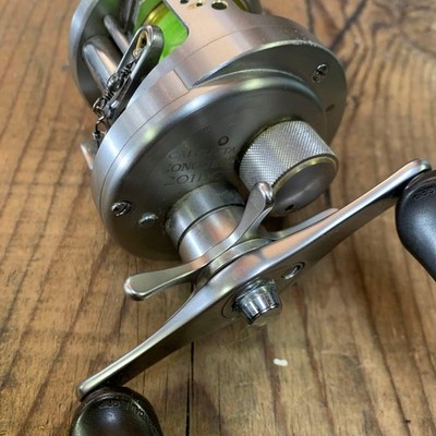 SHIMANO Calcutta Conquest 201DC Baitcasting Reel Silver DC Fishing
