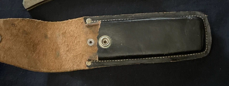 Cuchillo Plegable Pakistán De Colección Exterior Madera Inoxidable Mango Latón con Estuche Foto 3 de 4