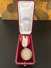 Médaille du mérite de l'ordre de Malte, classe argent avec sa boite.