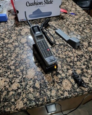 Vintage Motorola DynaTAC 8000 Series Brick Cell Phone Mobile Car & Home Charger