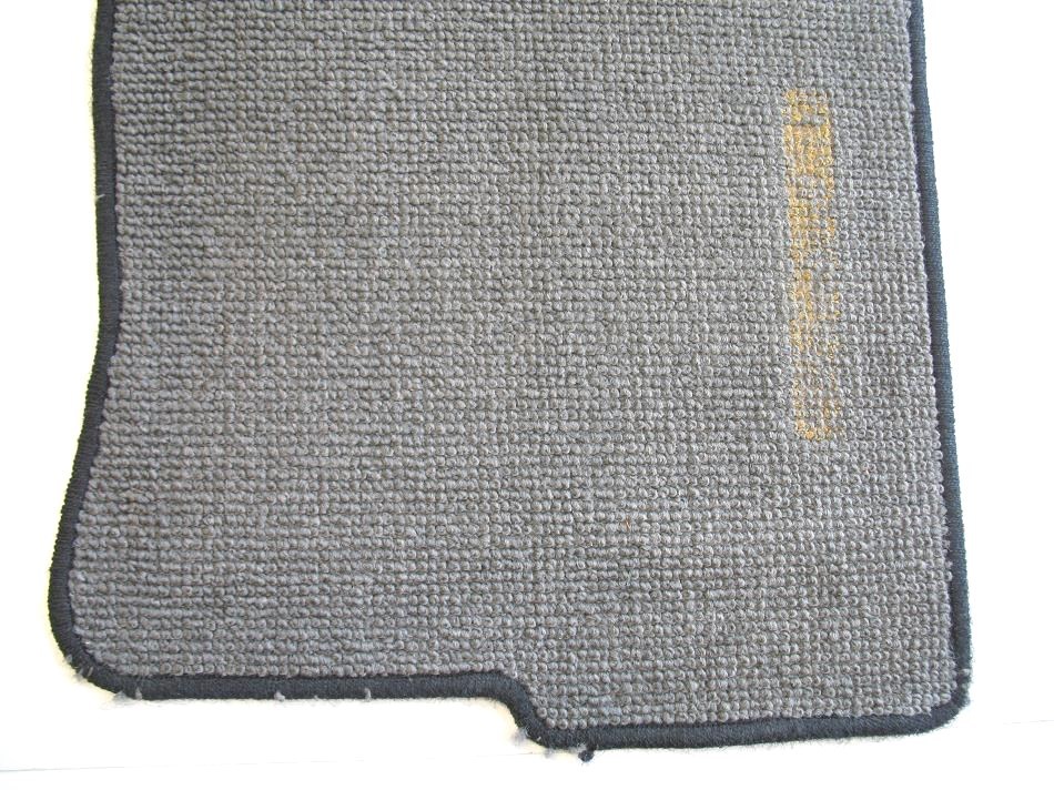 Quality Grey Carpet Car Mats For VW Beetle 1999-2005 – No Clips, Carmatters