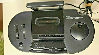 Sony Mega Watchman FD-555 W/Black & White Analog TV,Cassette