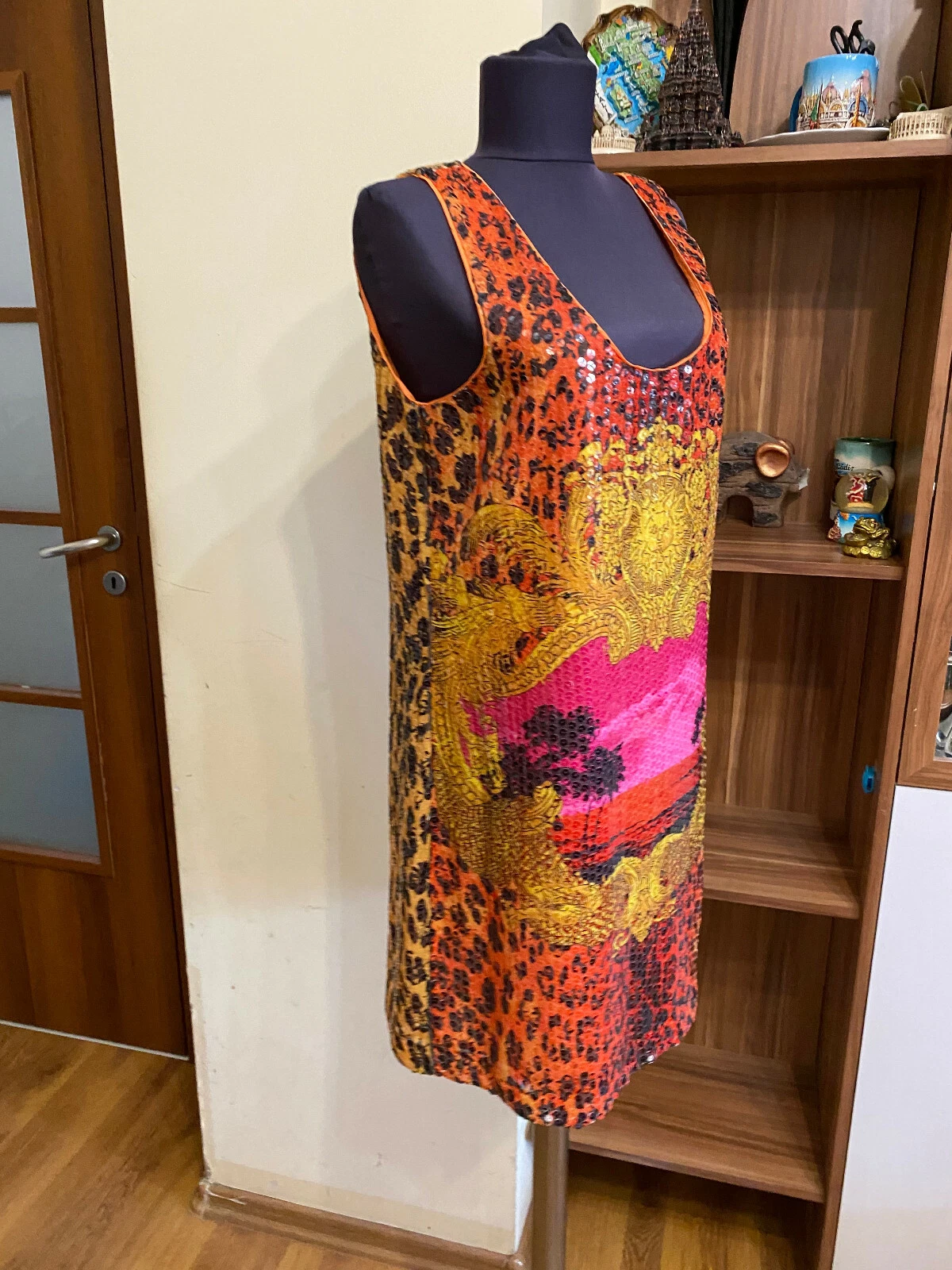 MINI ABITO DA SERBATOIO VERSACE PER H&M iconico paillettes stampa tropicale con paillettes 38