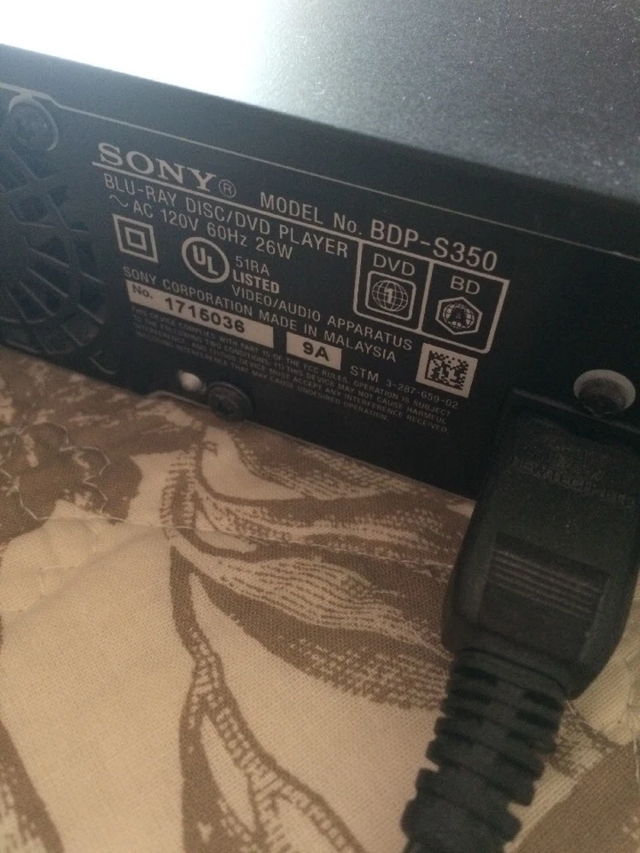 Reproductor Blu-ray Sony BDP-S350 HDMI 1080P con control remoto para piezas o reparación Foto 2 de 3