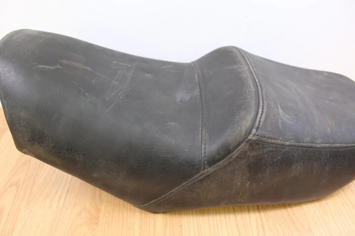 Sillín de asiento Yamaha XS400 1977-1981 Foto 3 de 4