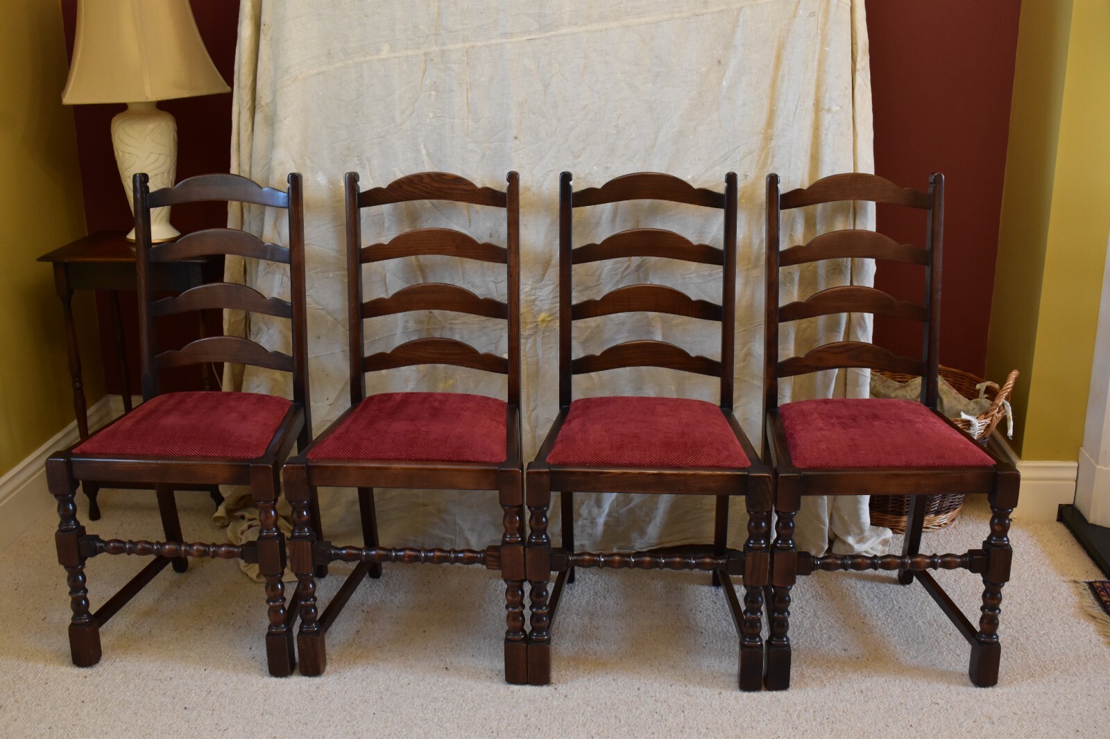 Oak (Jaycee) pedestal table and four chairs table can be extended to