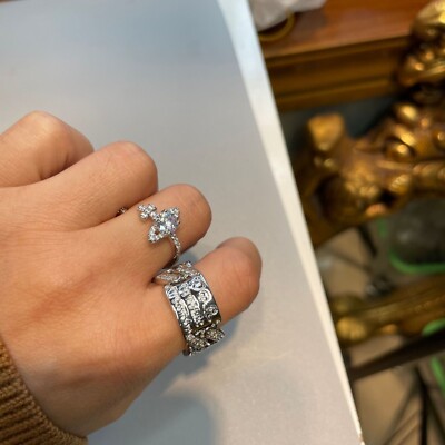 Vivienne Westwood Adjustable Freesize Open-end Silver Ring Vivienne Westwood Adjustable Freesize Open-end Silver Ring