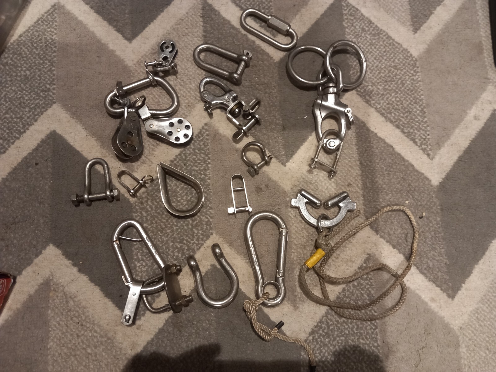 JOBLOT OF MARINE STAINLESS STEEL FITTINGS SNAP SHACKLE DSHACKLE