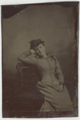 Female Prostitute 1860 Brothel Worker Civil War Era Tintype Photo Q9159
