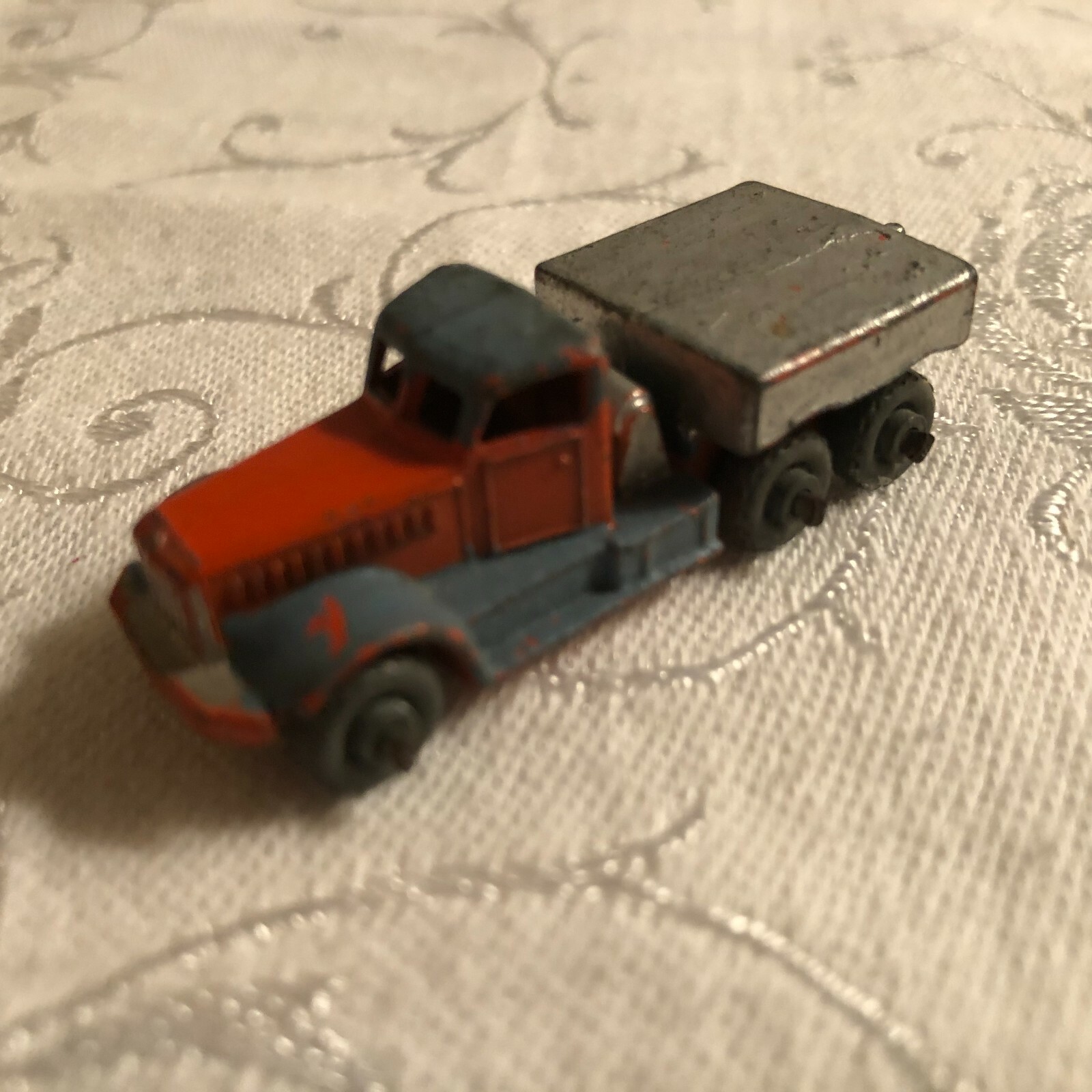Picture 1 of 5