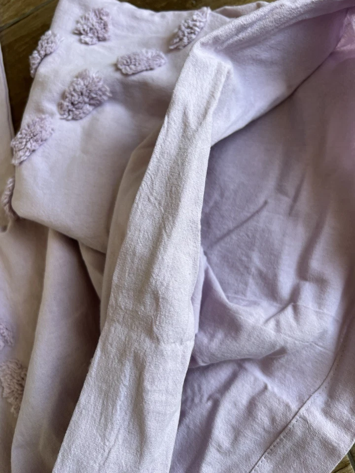 Un par de fundas de almohada de lavanda púrpura claro acolchado texturizado 100 % algodón boho Foto 4 de 4