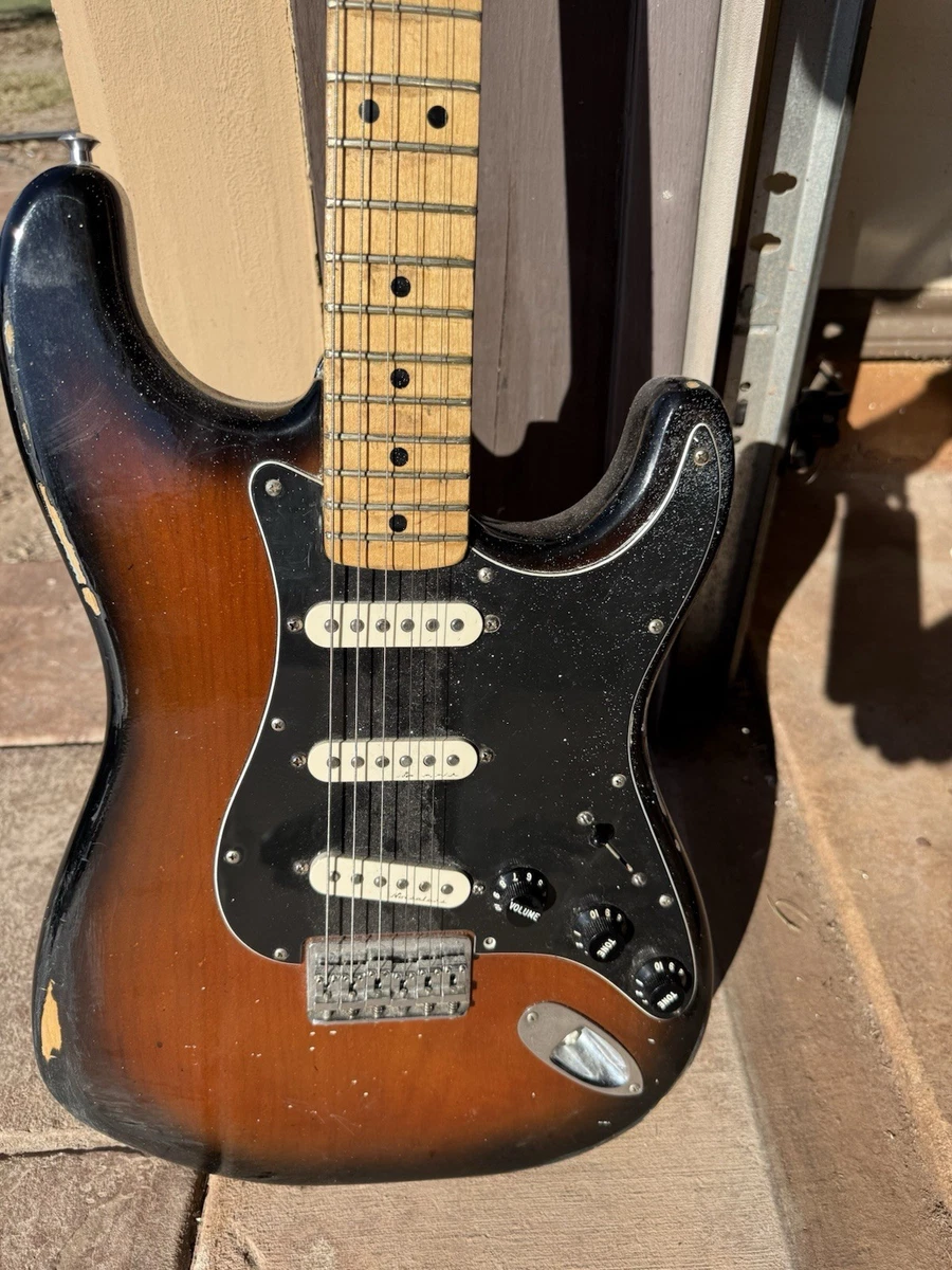 Preços baixos em Fender Stratocaster 1977 | eBay