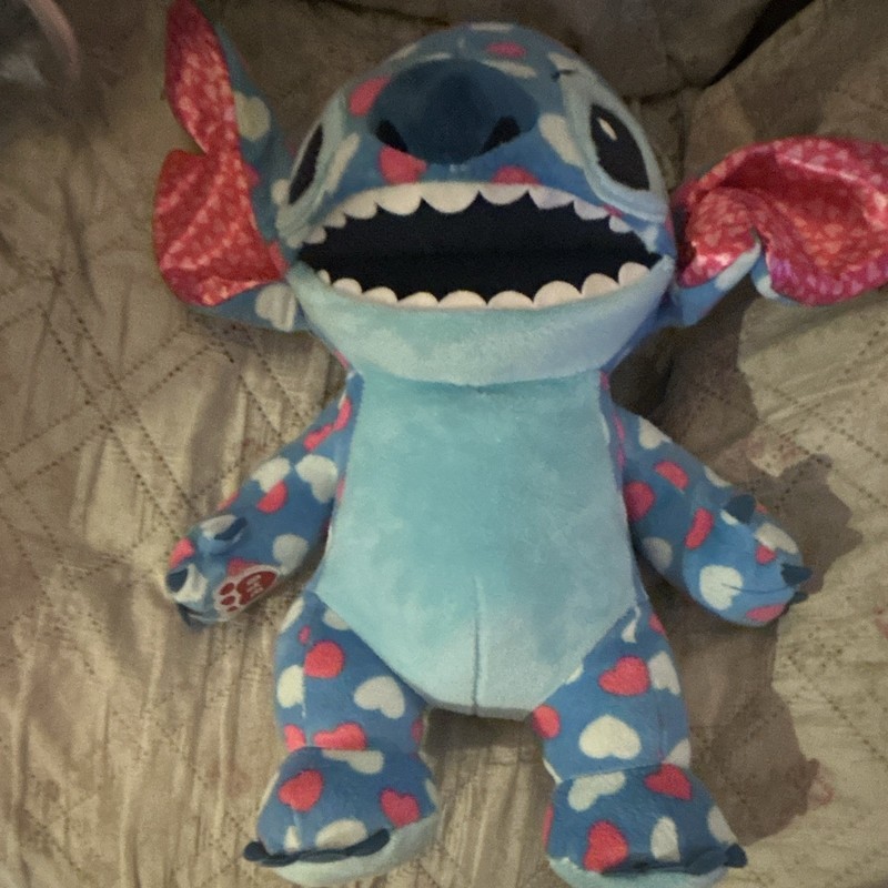 Build-A-Bear Workshop Disney Stitch Limited edition Valentine sold out Full size